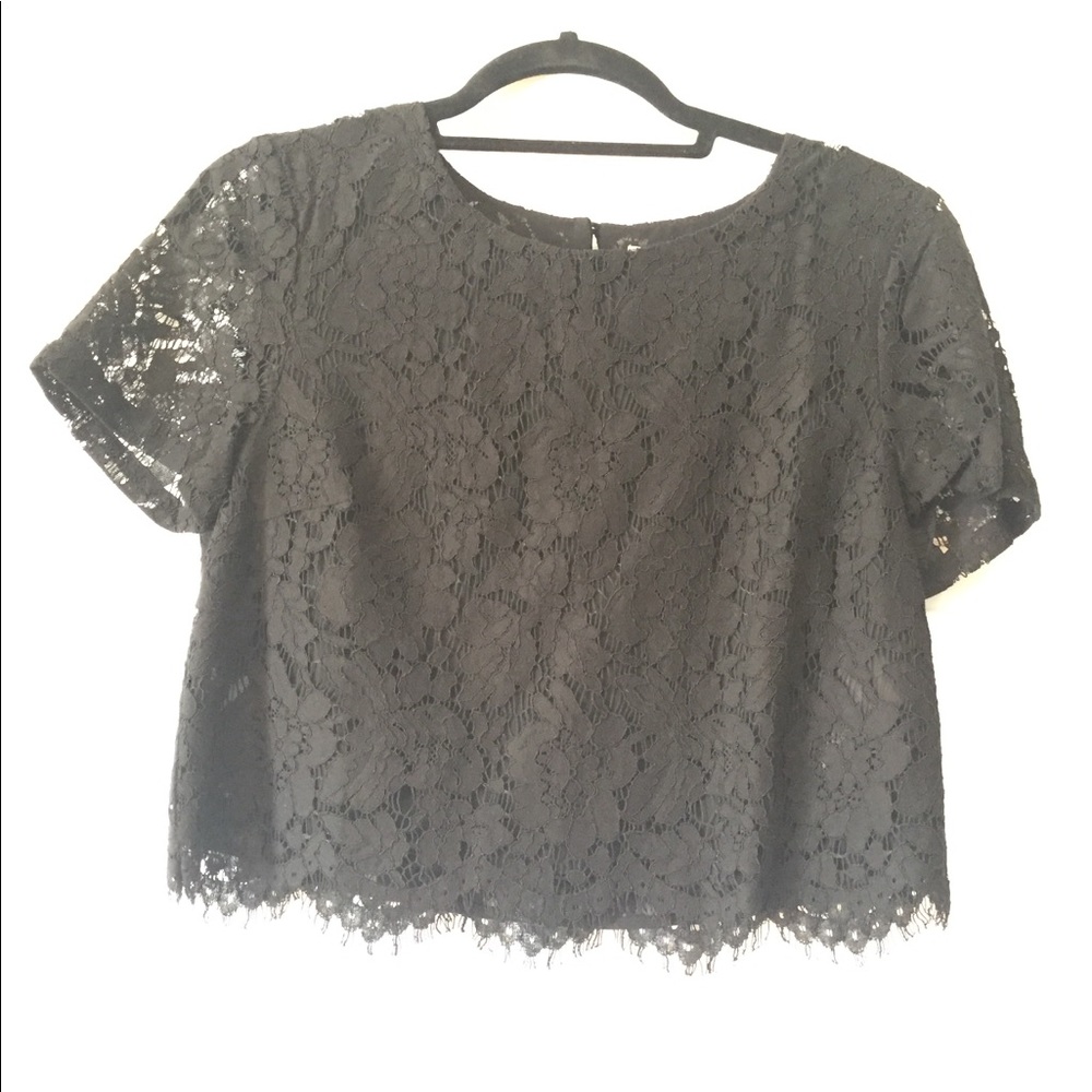 Banana Republic Black lace crop top